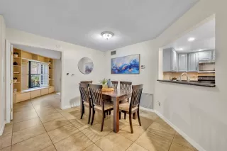 Photo #5: O6362844 Listing