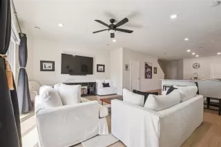 Photo #2: O6362981 Listing