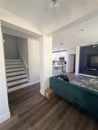 Photo #5: O6363048 Listing