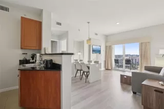 Photo #2: O6363193 Listing 