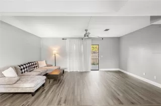 Photo #5: O6363267 Listing