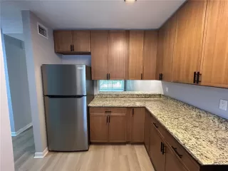 Photo #4: O6363465 Listing