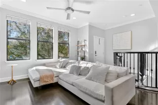 Photo #1: O6363498 Listing