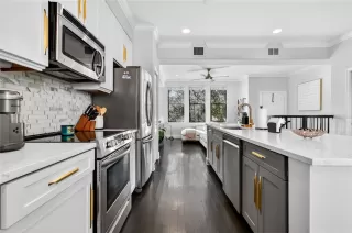 Photo #5: O6363498 Listing