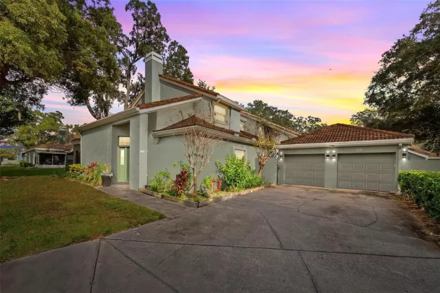 MLS: O6363626 Condo For Sale