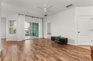 Photo #5: O6363706 Listing