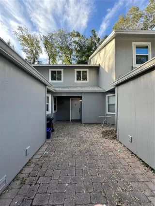 Photo #1: O6363805 Listing