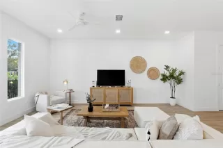 Photo #2: O6363839 Listing 