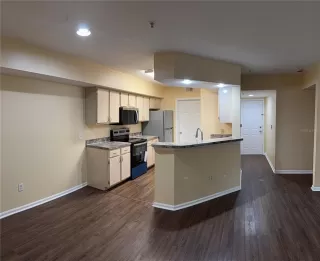 Photo #5: O6363930 Listing