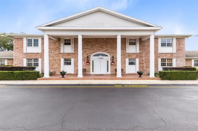 MLS: O6364158 Condo For Sale