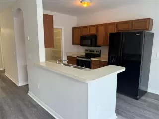 Photo #4: O6364166 Listing