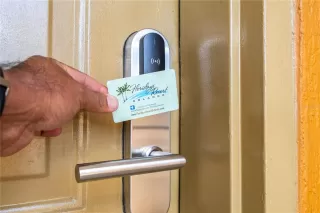 Photo #3: O6364186 Listing