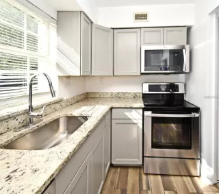 Photo #1: O6364189 Listing 