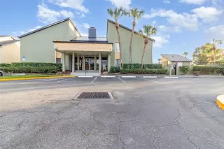 Photo #1: O6364203 Listing