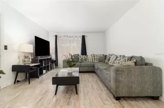 Photo #6: O6364203 Listing