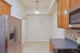 Photo #4: O6364343 Listing