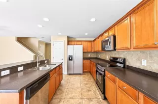 Photo #6: O6364360 Listing