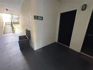 Photo #2: O6364447 Listing