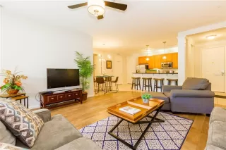 Photo #6: O6364470 Listing 