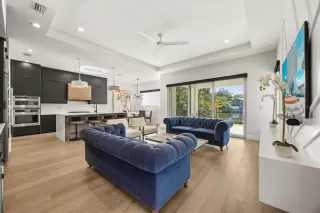 Photo #3: O6364557 Listing