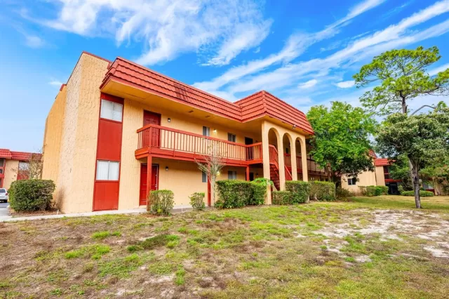 MLS: O6364570 Condo For Sale