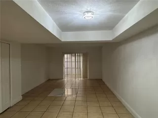 Photo #5: O6364714 Listing