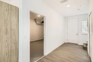 Photo #2: O6364735 Listing