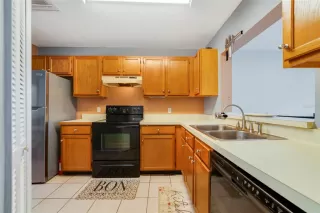 Photo #5: O6364783 Listing