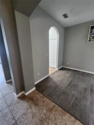 Photo #5: O6364836 Listing