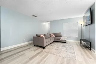 Photo #6: O6364895 Listing 