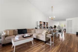 Photo #6: O6364902 Listing