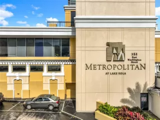 Photo #1: O6365062 Listing