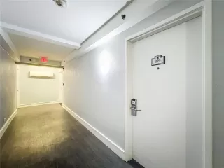 Photo #6: O6365062 Listing