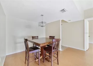 Photo #3: O6365120 Listing