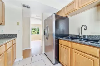 Photo #5: O6365120 Listing