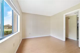 Photo #6: O6365120 Listing