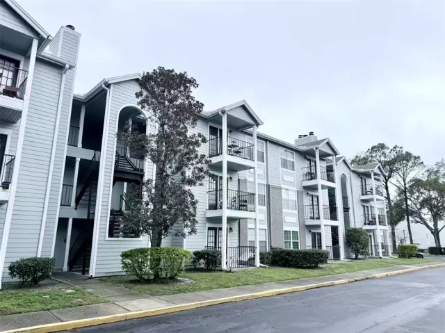 MLS: O6365467 Condo For Sale