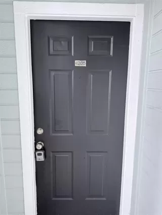 Photo #1: O6365467 Listing