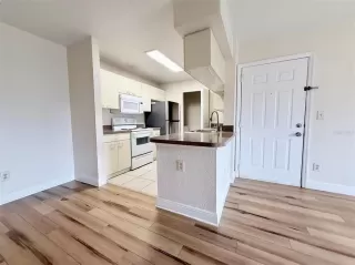 Photo #4: O6365467 Listing