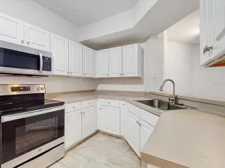 Photo #5: O6365471 Listing 