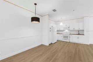 Photo #4: O6365613 Listing