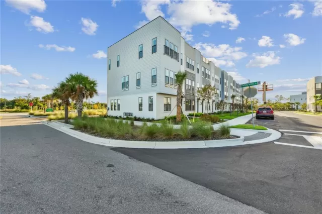 MLS: O6365652 Condo For Sale