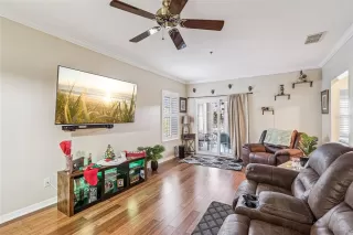 Photo #5: O6365829 Listing 