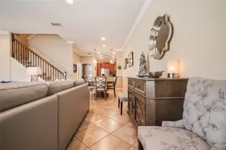 Photo #6: O6366157 Listing 