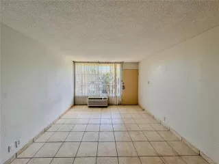 Photo #3: O6366206 Listing