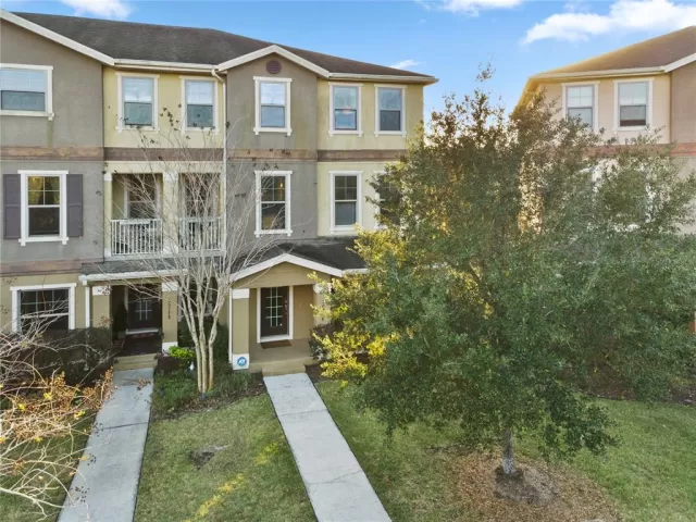 MLS: O6366376 Condo For Sale