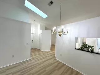 Photo #4: O6366453 Listing