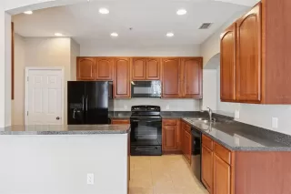 Photo #5: O6366503 Listing 