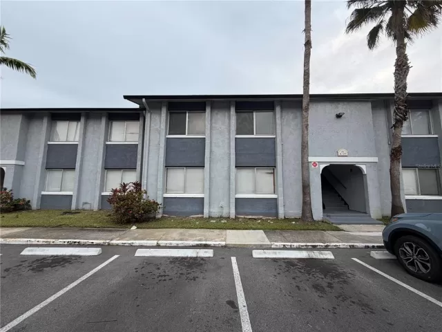 MLS: O6366527 Condo For Sale