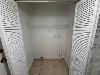 Photo #3: O6366527 Listing